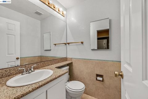 Tiny photo for 21117 21117 Gary Dr Dr #217, Hayward, CA 94546 (MLS # 41126336)