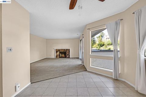 Tiny photo for 21117 21117 Gary Dr Dr #217, Hayward, CA 94546 (MLS # 41126336)