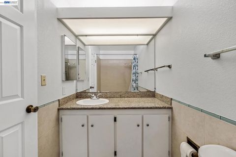 Tiny photo for 21117 21117 Gary Dr Dr #217, Hayward, CA 94546 (MLS # 41126336)