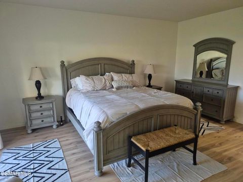 Tiny photo for 642 Vista Lago Circle N, Palm Desert, CA 92211 (MLS # 226001852)