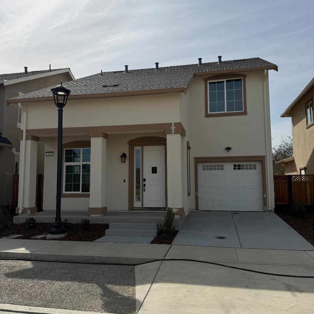 Photo of 140 Alan Lane, Hollister, CA 95023 (MLS # ML82040592)