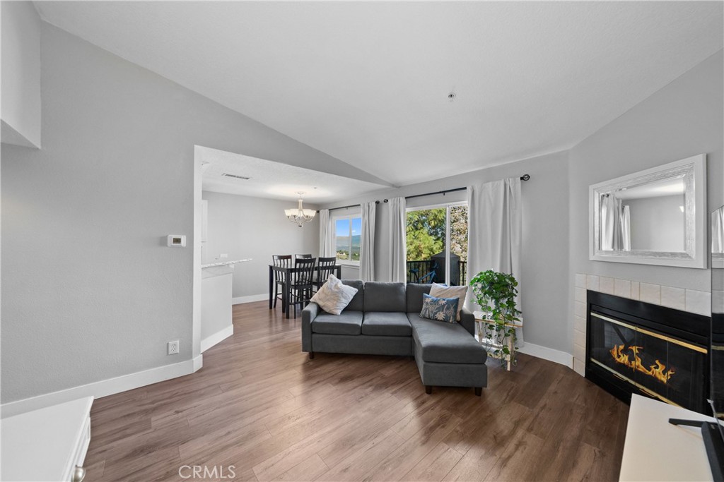 2620 Avenida Del Vista 203