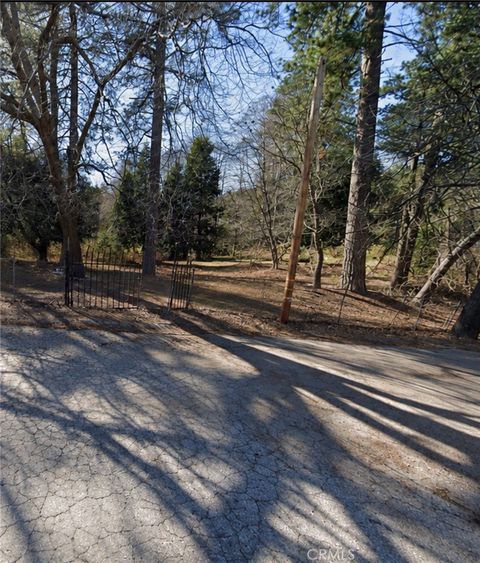 608 Leebert Crestline CA 92325