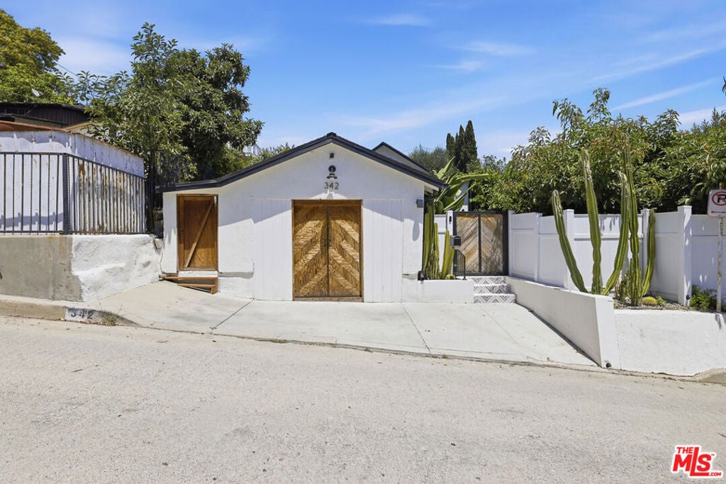 342 Fisher Street, Los Angeles CA 90042