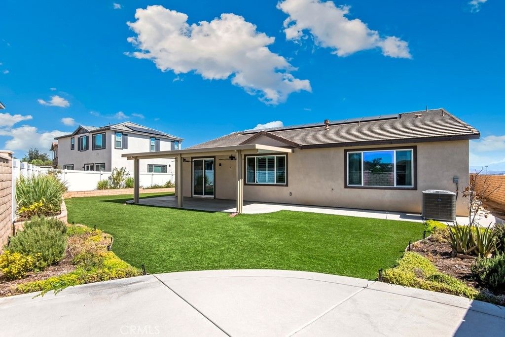 Photo of 30663 Canary Palm Circle, Menifee, CA 92584 (MLS # SW25214270)