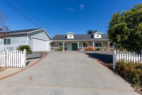 229 Holly Road El Cajon CA 92021