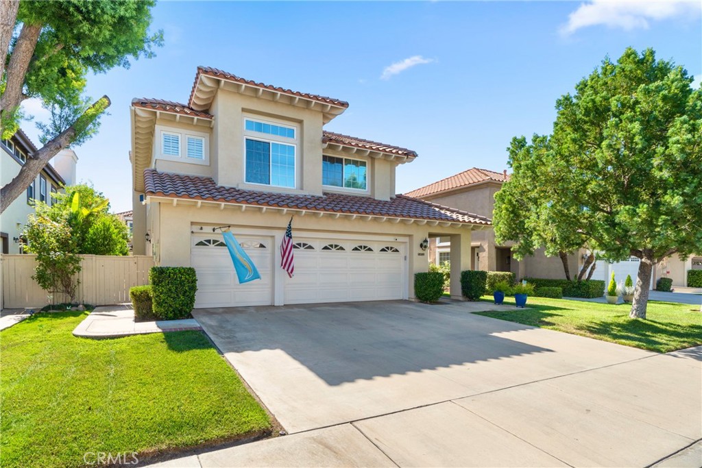 Welcome to 45389 Via Jaca in South Temecula! This stunning 2-story home offers 4 bedrooms, 3 bathrooms, and a large upstairs loft that can convert to a 5th bedroom, all within a desirable gated community.
The open floor plan features soaring ceilings, abundant natural light, and a chef’s dream kitchen that flows seamlessly into the family room with fireplace, perfect for entertaining. The primary suite is a true retreat with vaulted ceilings, a spa-like bathroom, and spacious walk-in closet.
Step outside to your private backyard oasis with a custom putting green, built-in BBQ, and an extra-large hot tub, perfect for soaking under the stars. With plenty of room to add a pool, this backyard is ideal for both relaxing and entertaining. The home backs directly to Redhawk Golf Course and is just steps from award-winning Great Oak High School.
Additional highlights include upgraded bathrooms, a laundry room with sink, and a 3-car garage. Conveniently located near shopping, dining, and Temecula’s famous wine country.
Features at a glance:
4 Bedrooms + Loft (optional 5th bedroom)
3 Bathrooms
Gated Community
Backyard with Putting Green, Built-in BBQ & Extra-Large Hot Tub
Backs to Redhawk Golf Course
Walking distance to Great Oak High School
This home truly combines elegance, comfort, and location.