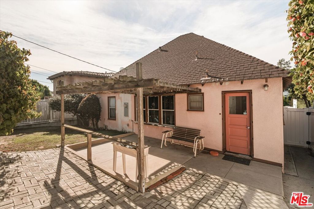 408 Loma Vista Street