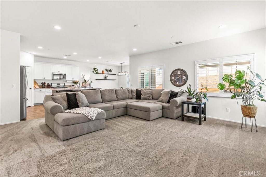 1022 Egret Street