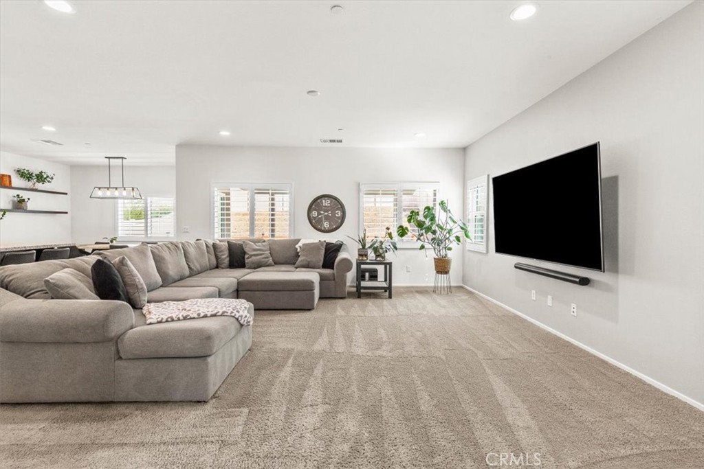 1022 Egret Street