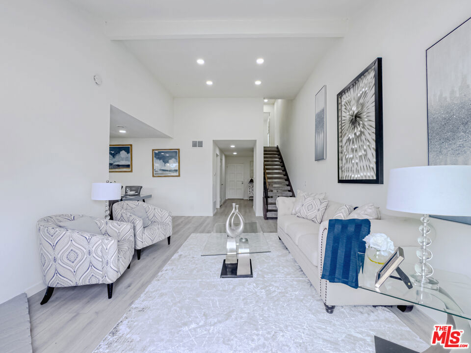 1728 Mountain Terrace Lane