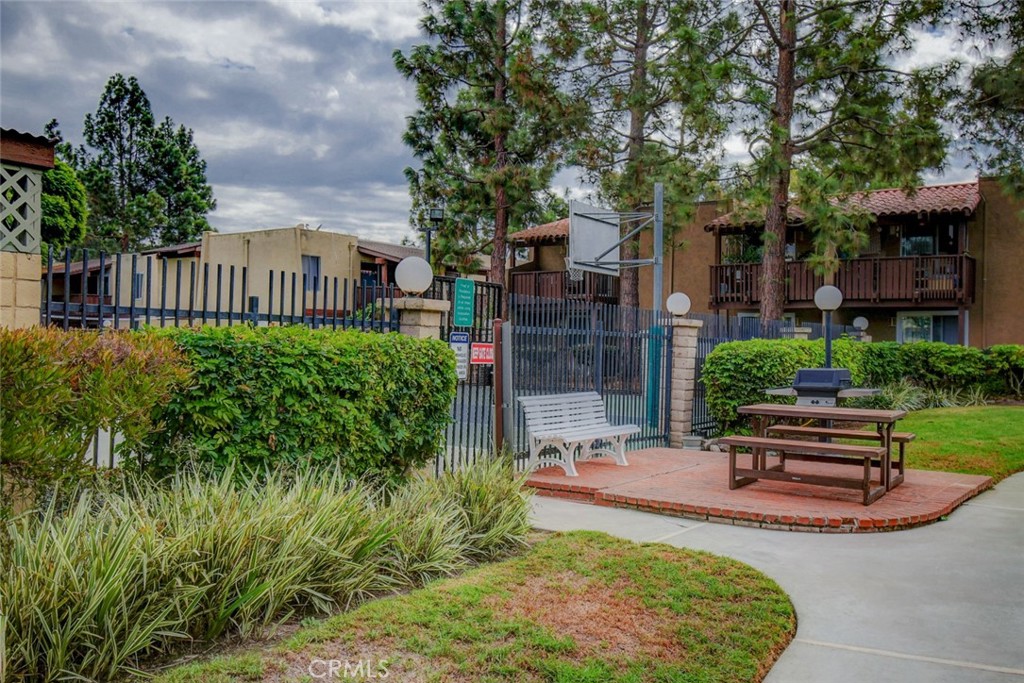 MacArthur Village (MAVL) - Residential