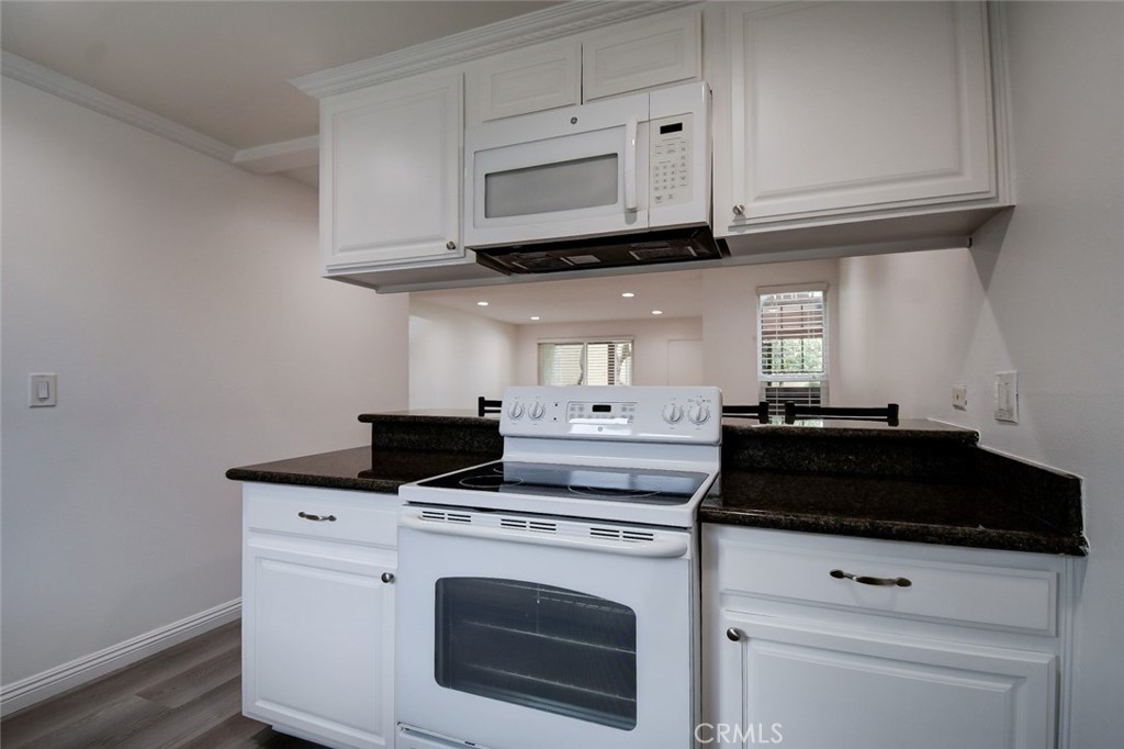 MacArthur Village (MAVL) - Residential