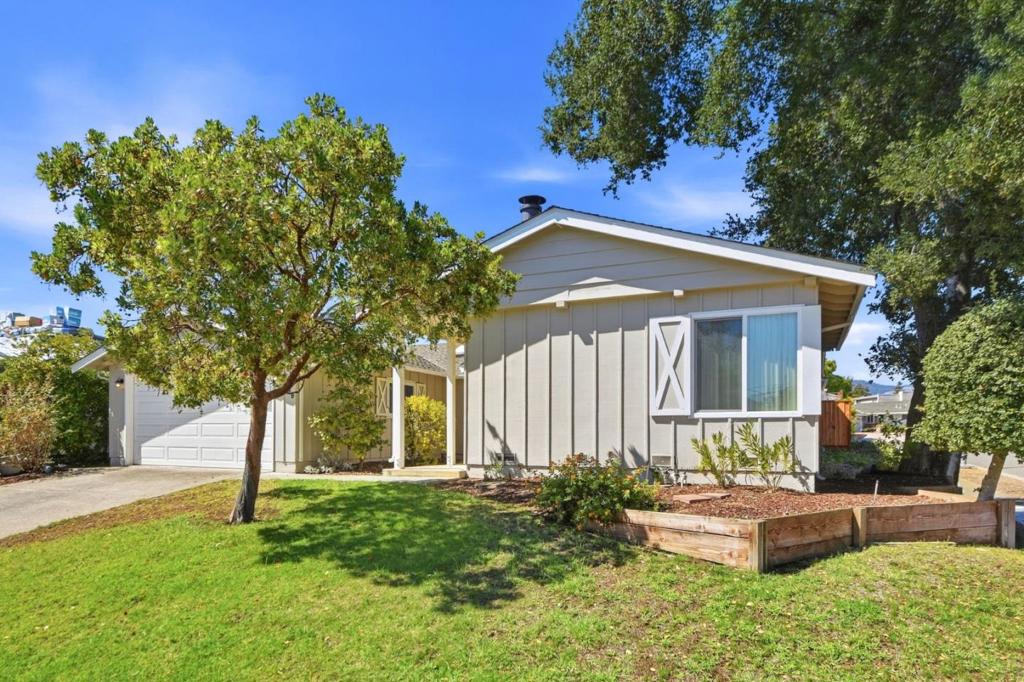 829 Rose Blossom Drive