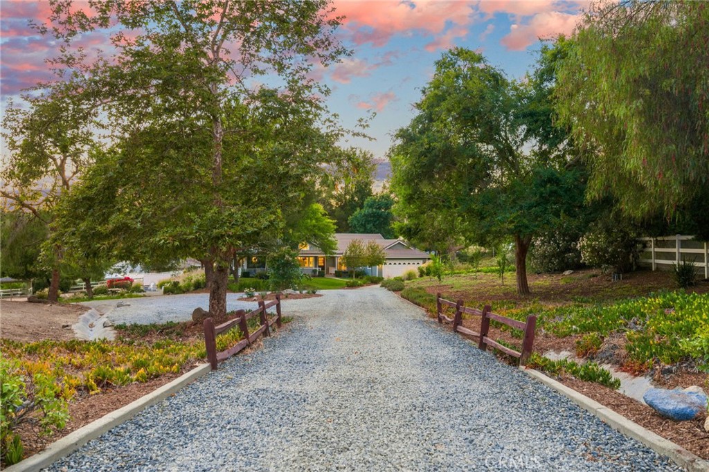42333 Casa Verde