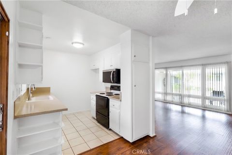 Tiny photo for 173 E Bowling Green, Port Hueneme, CA 93041 (MLS # SR26155399)