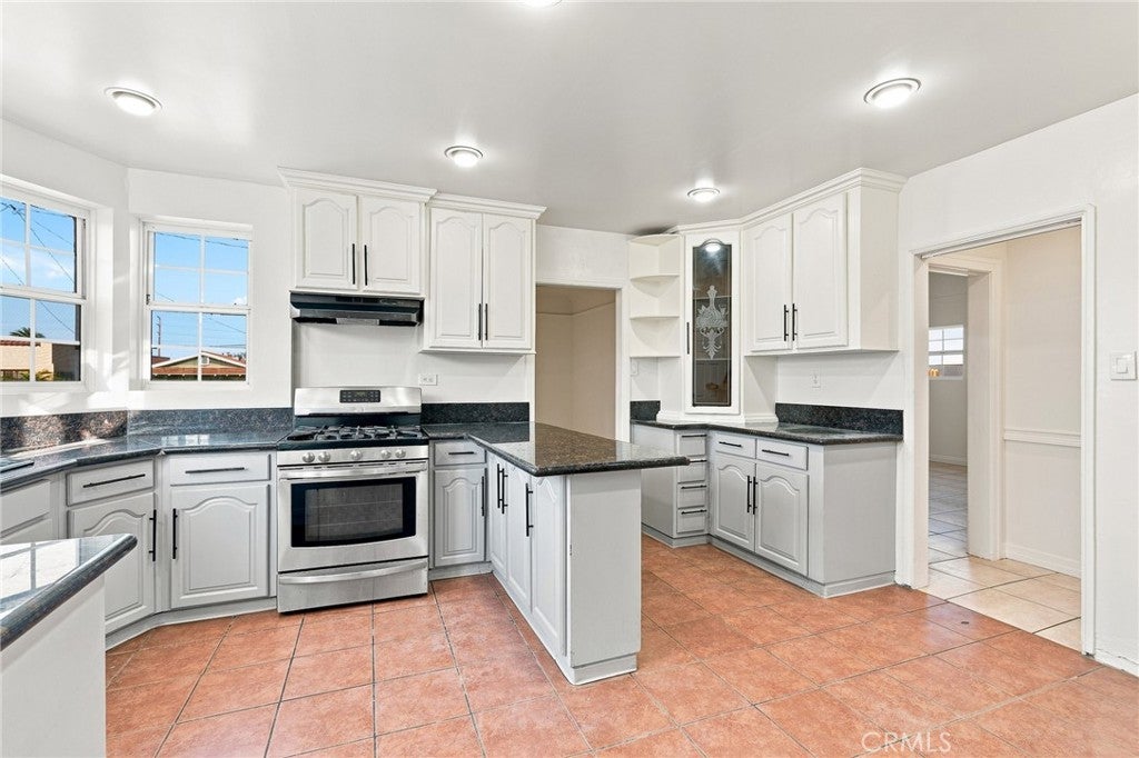 12239 Cedar Avenue