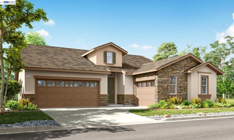 Photo of 331 Maverick Drive, Vacaville, CA 95687 (MLS # 41151310)