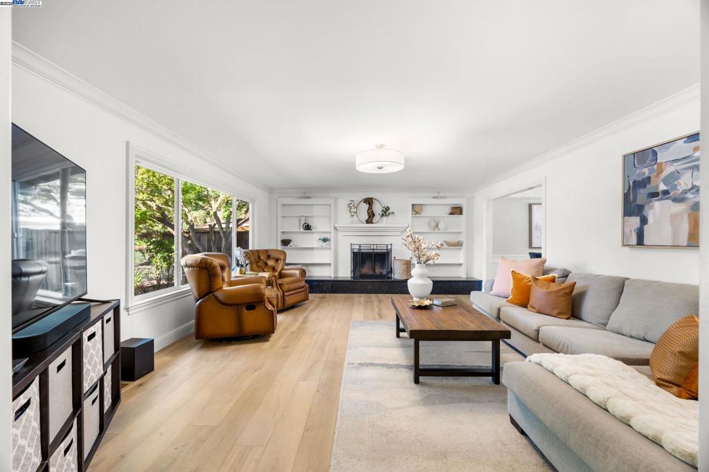 BROOKSIDE - Residential