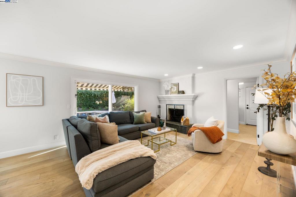 BROOKSIDE - Residential