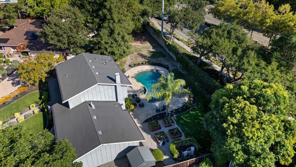 BROOKSIDE - Residential