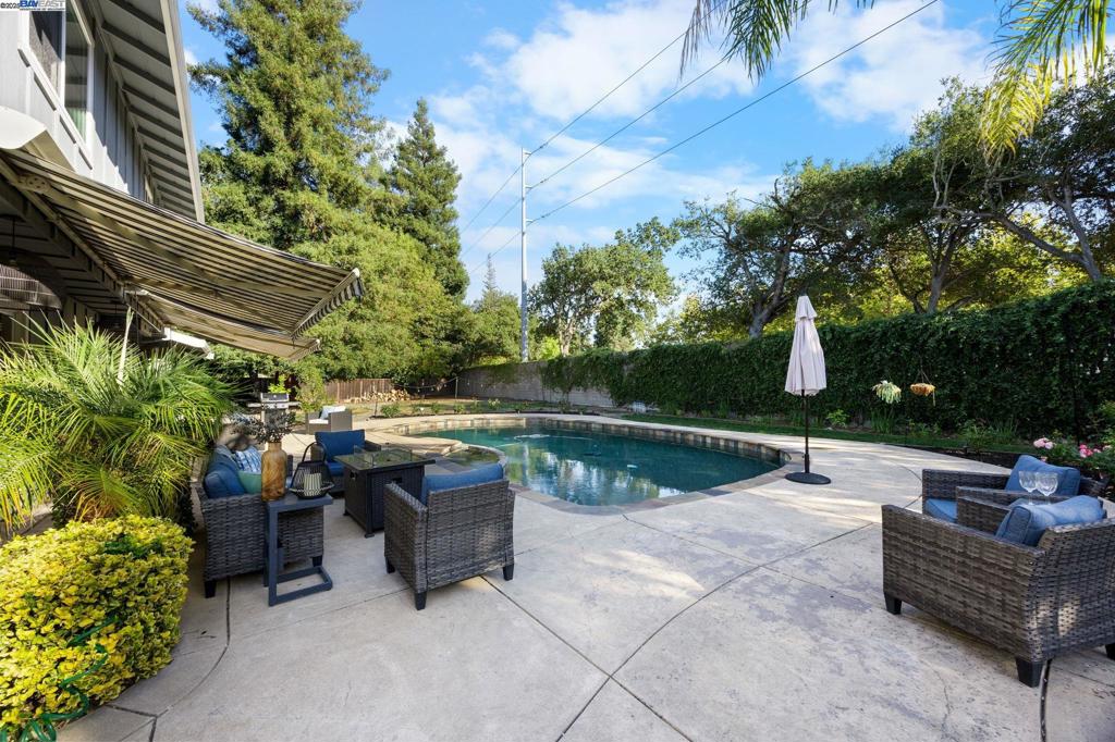 BROOKSIDE - Residential