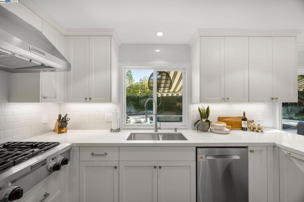 BROOKSIDE - Residential