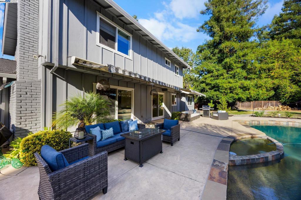 BROOKSIDE - Residential