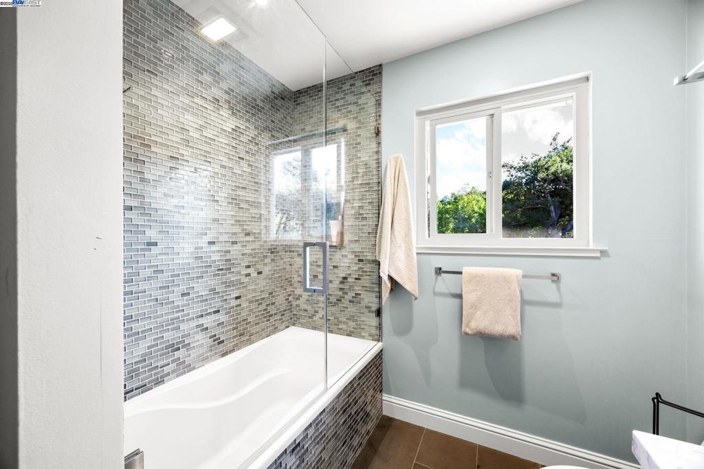 BROOKSIDE - Residential