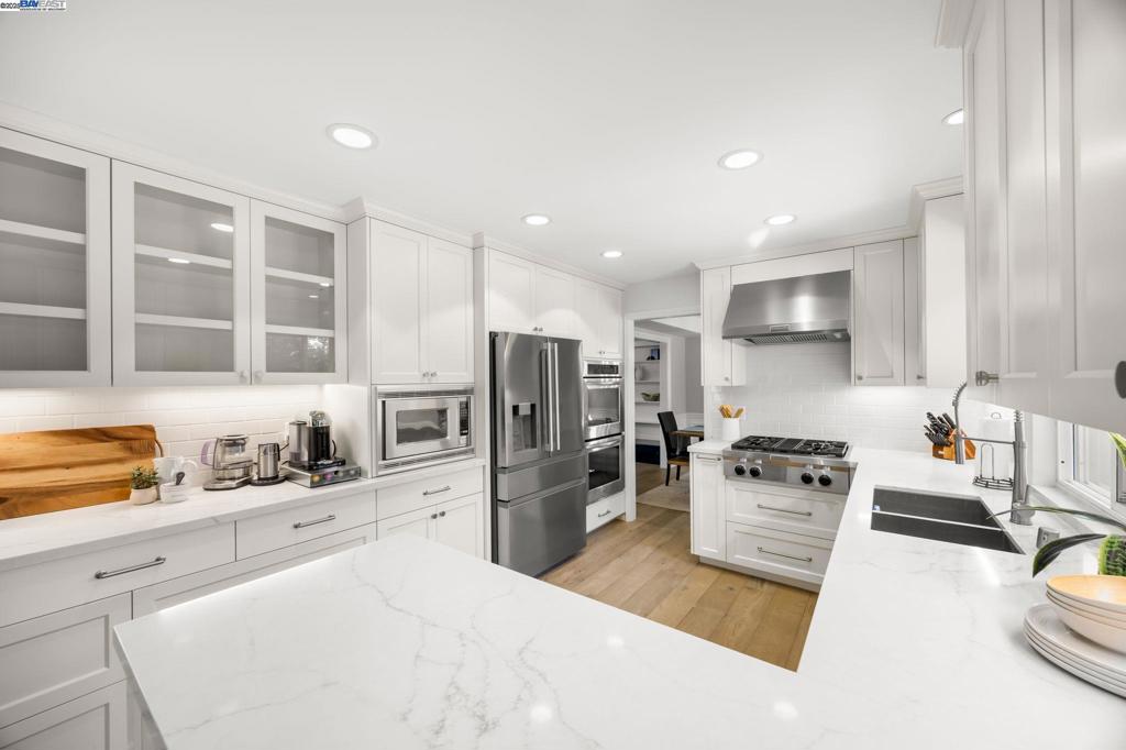 BROOKSIDE - Residential