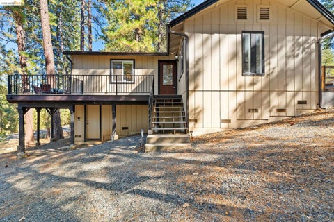 Photo of 19369 Ferretti Rd Rd, Groveland, CA 95321 (MLS # 41148405)