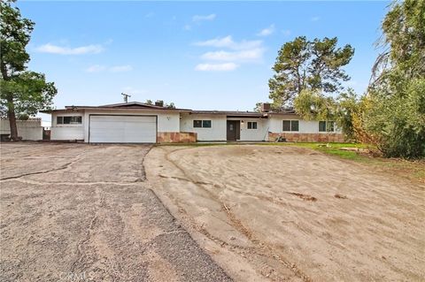 Photo of 14798 Keota Road, Apple Valley, CA 92307 (MLS # HD26001546)