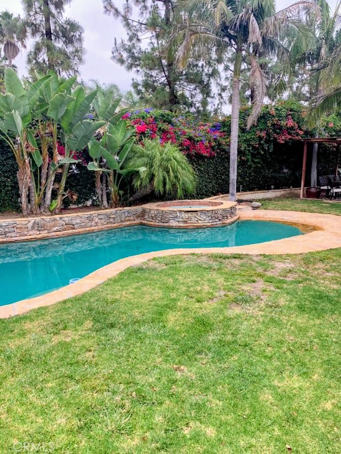 17645 Lemarsh Street