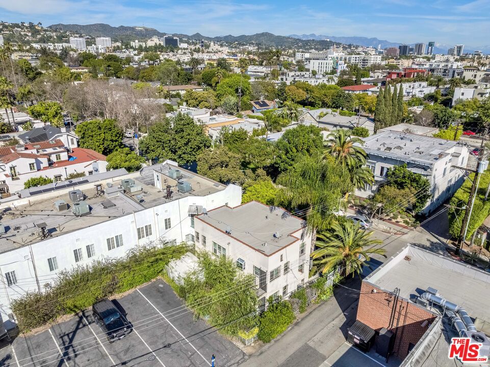 1113 Poinsettia Drive