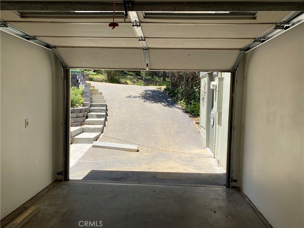 Cambri Pines Manor 02 - Residential