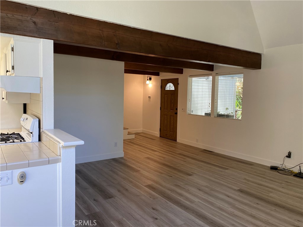 Cambri Pines Manor 02 - Residential
