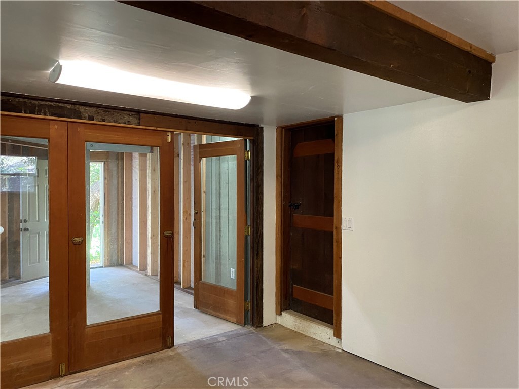 Cambri Pines Manor 02 - Residential