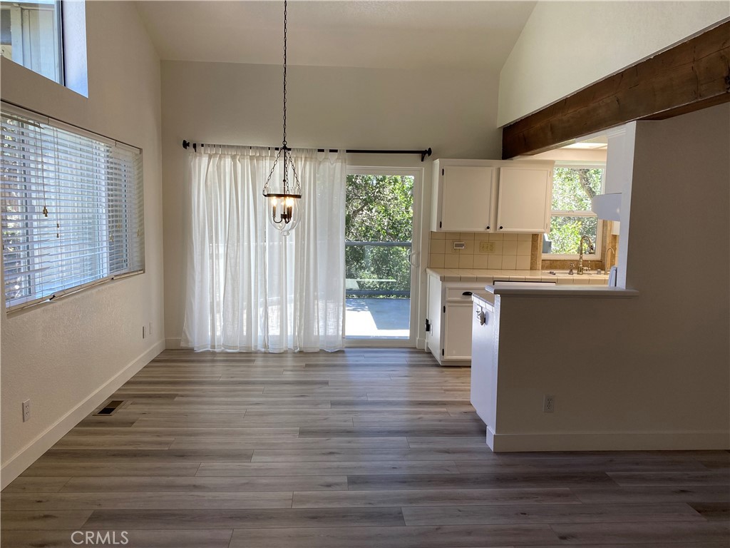 Cambri Pines Manor 02 - Residential