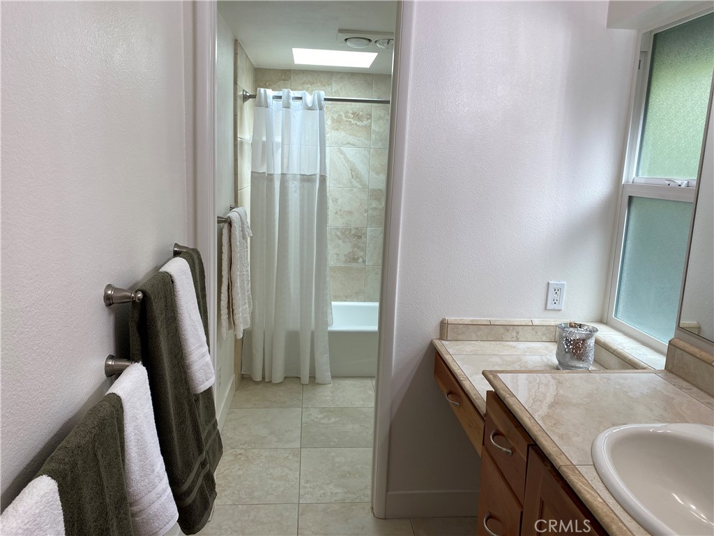 Cambri Pines Manor 02 - Residential