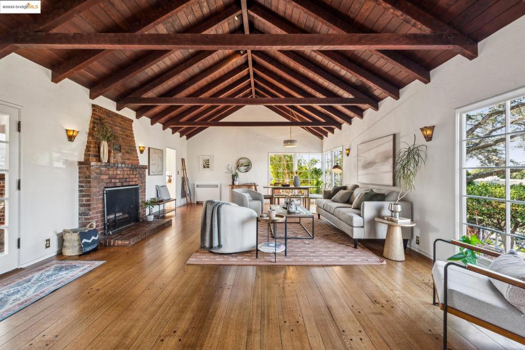 EL CERRITO - Residential