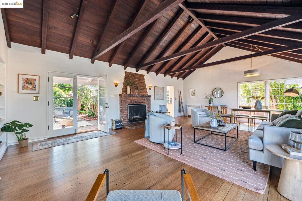 EL CERRITO - Residential