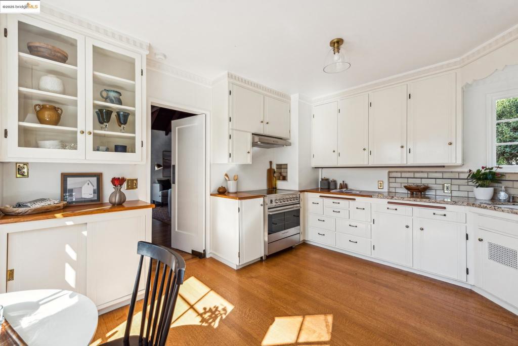 EL CERRITO - Residential