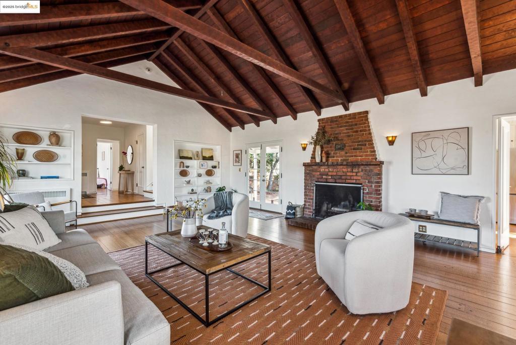 EL CERRITO - Residential