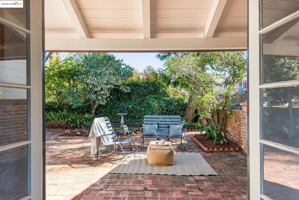 EL CERRITO - Residential