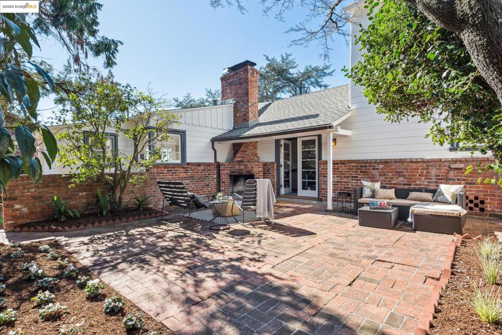 EL CERRITO - Residential