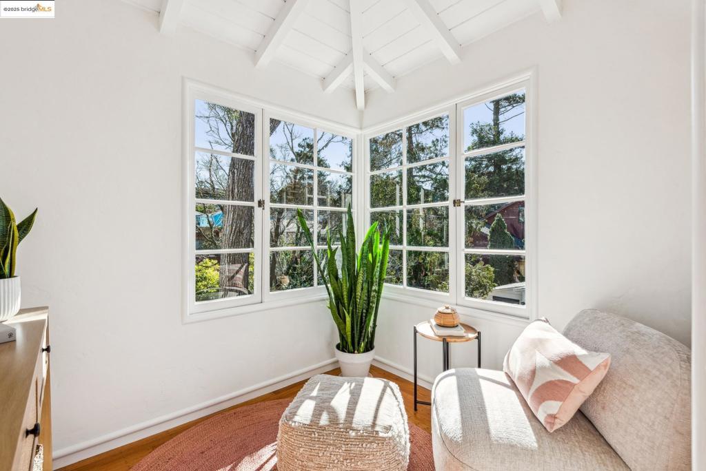 EL CERRITO - Residential