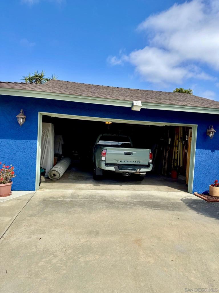 3585 Gaylord Ct