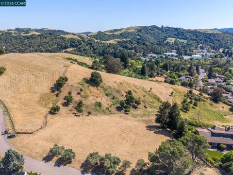 Photo of 1966 Joseph Dr DR, Moraga, CA 94556 (MLS # 41137137)