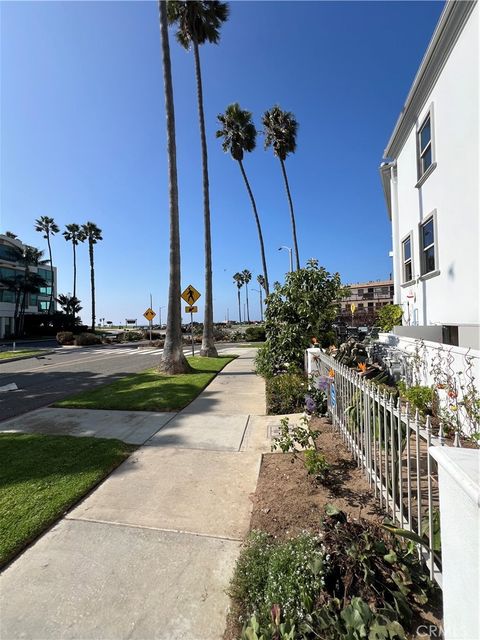 Tiny photo for 100 PASEO DE LA PLAYA, Redondo Beach, CA 90277 (MLS # SB25247194)