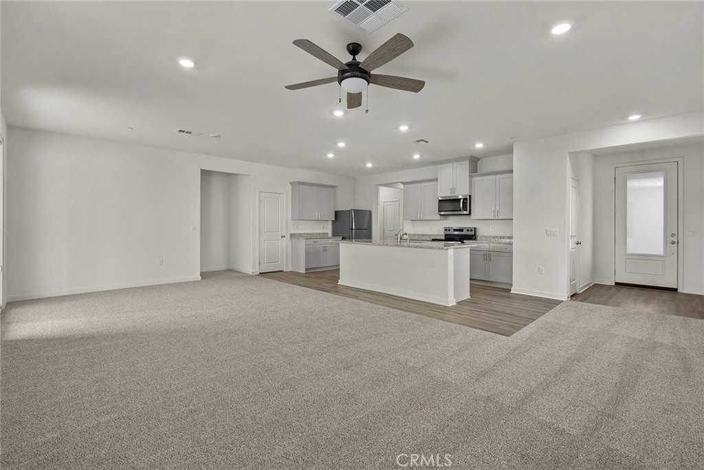 817 Longhorn Drive